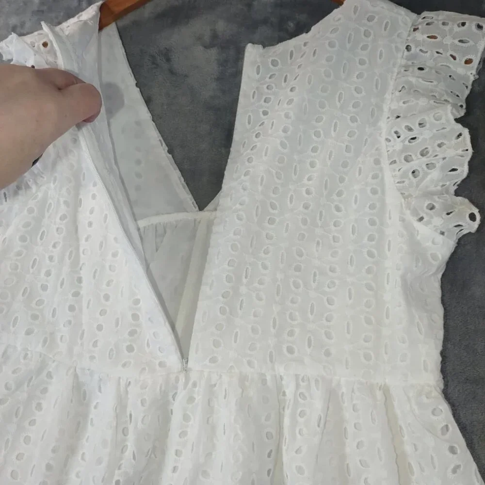 Unbranded Women's XS‎ White Summer Romper Eyelet Lace Scallop Hem Ruffle Sleeves